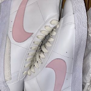 Nike blazer mid ‘77